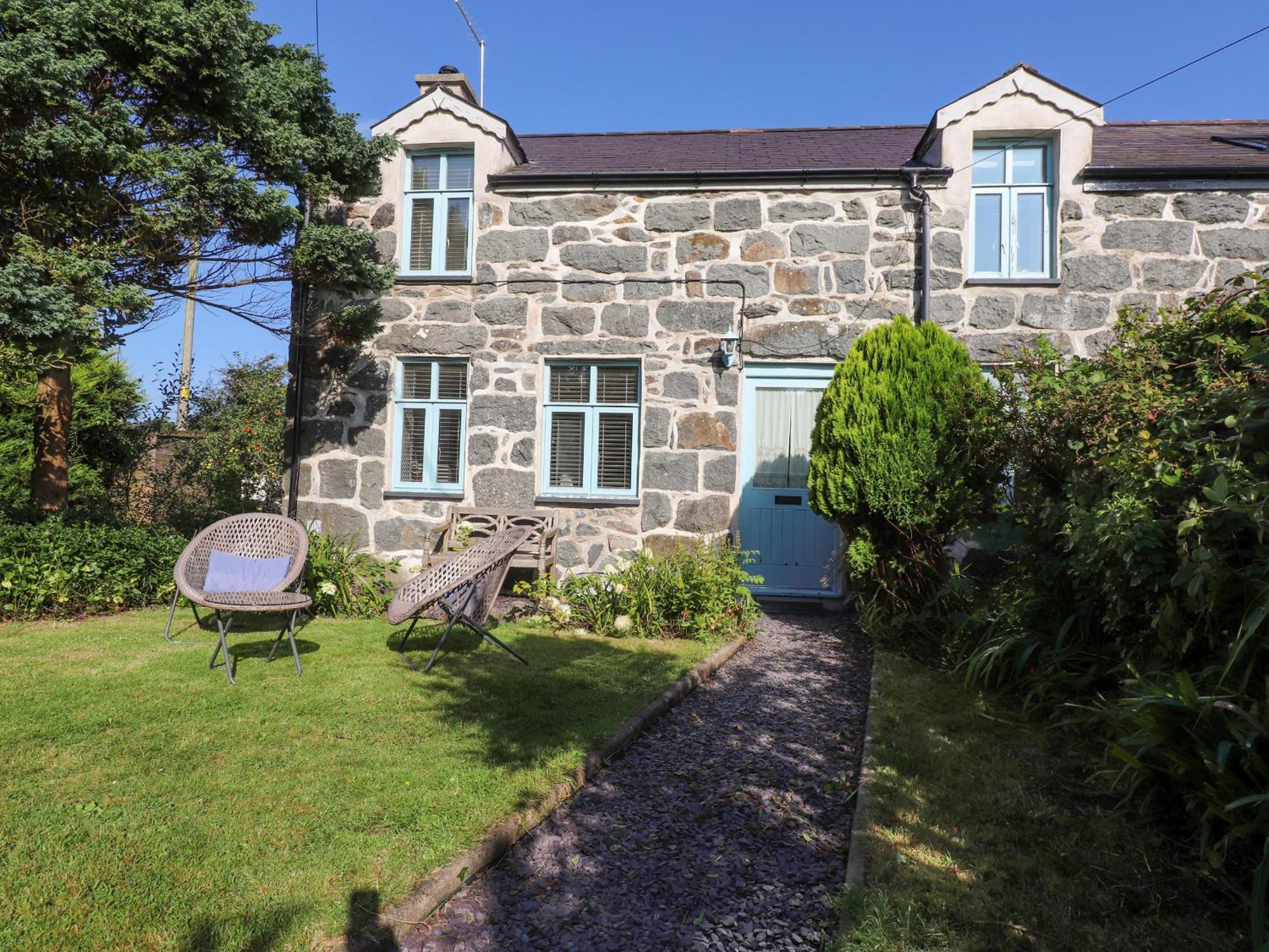 Fron Heulog Holiday home